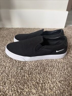 Nike Canvas Slip-on